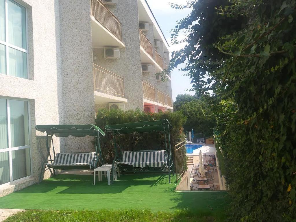 Hotel Paradise Aranyhomok Kültér fotó